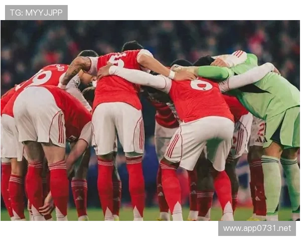 曼联关键比赛抗压能力不足，对争冠形势产生持续制约